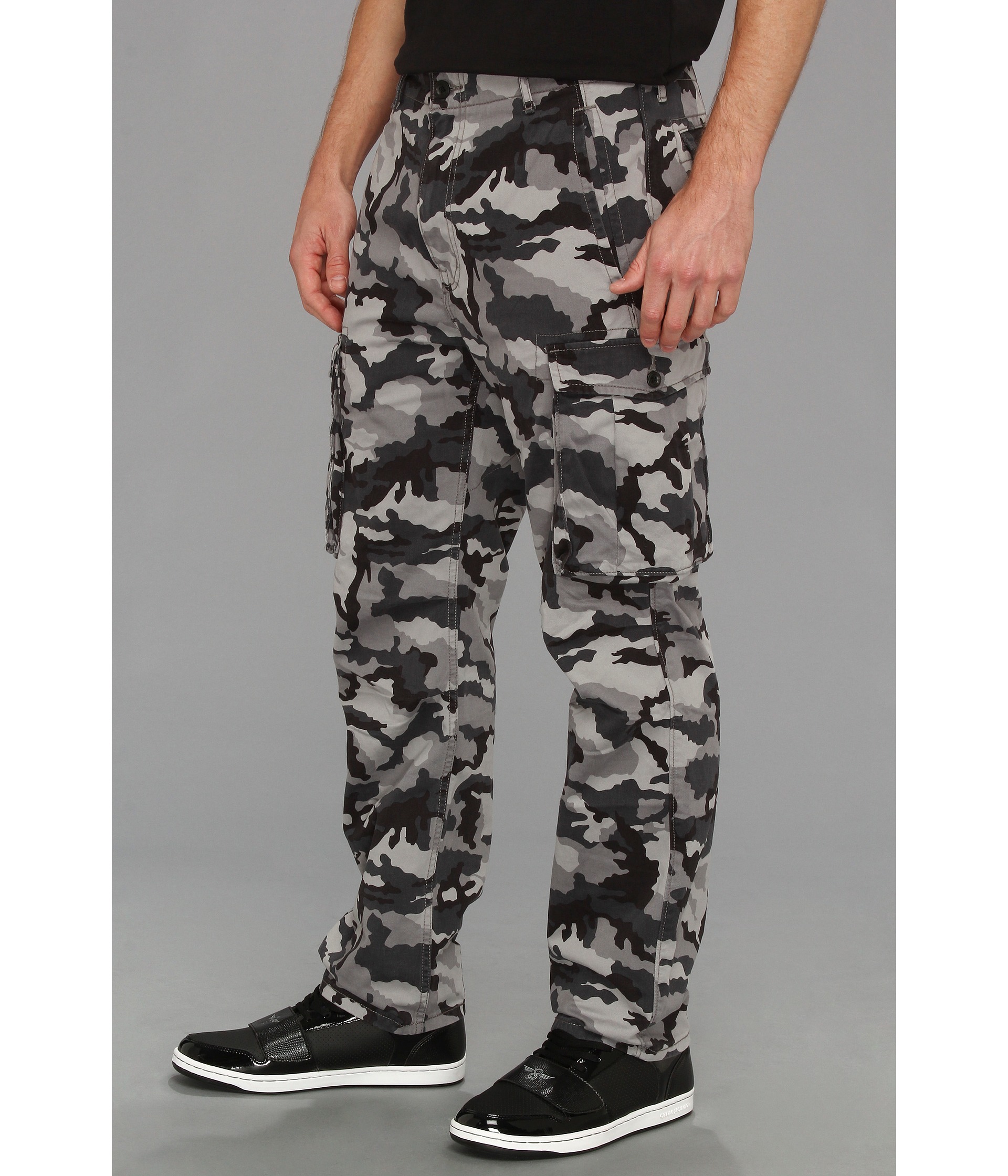 Брюки мужские Levis Ace Cargo Twill Pants Black Gridley Camo 124620019