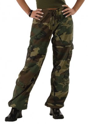 Женские камуфлированные брюки Rothco Womens Camo Vintage Paratrooper Fatigue Pant Woodland Camo 3386, фото